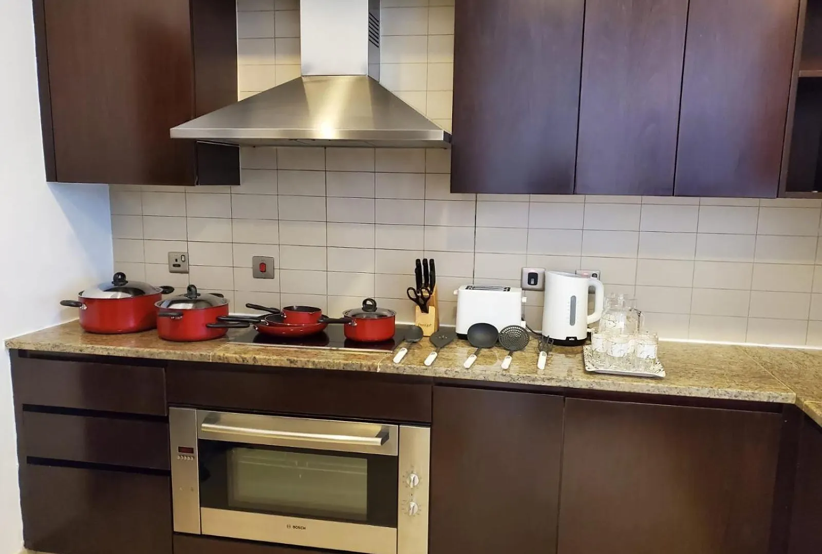Palm Jumeirah Tiara Residence Ruby 1King And 2 Sofa Beds Dubai